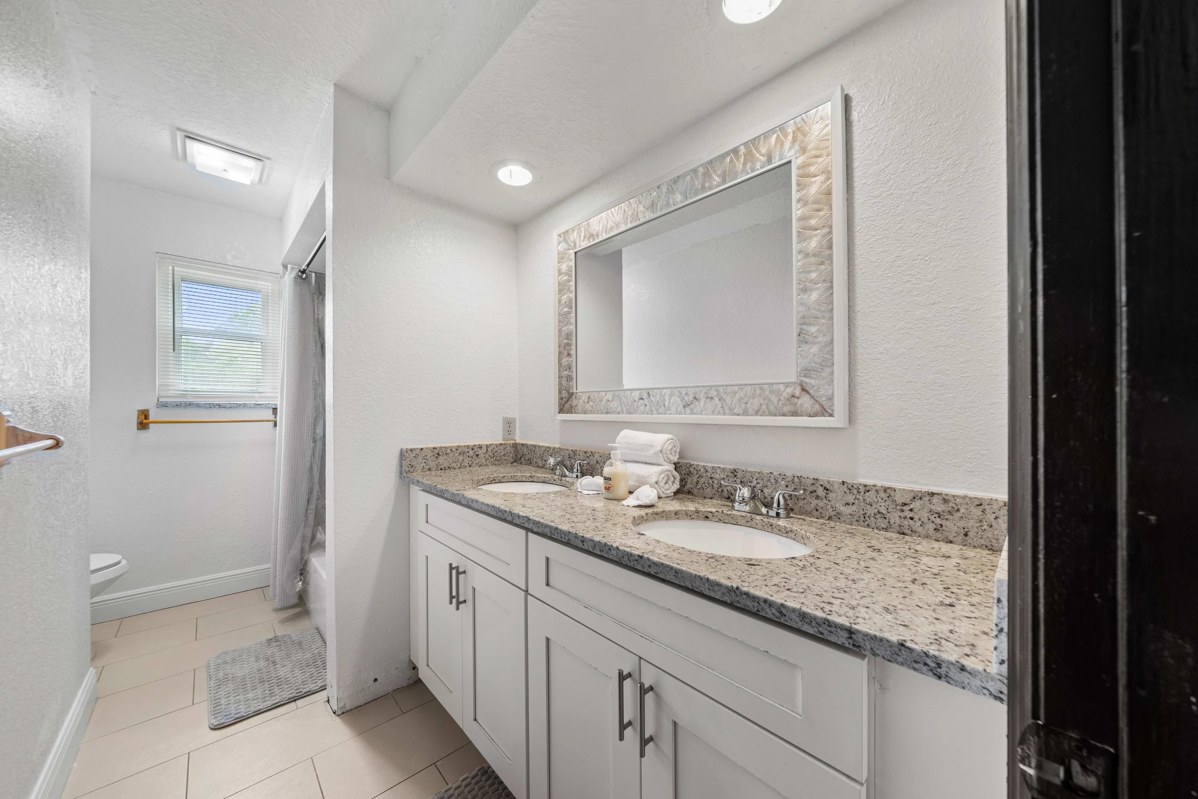 1110 E Lake Shore Blvd 1 #114