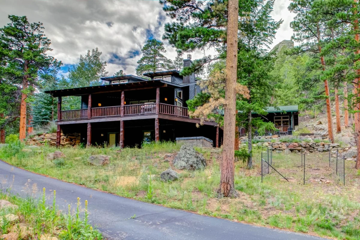 Home in Estes Park property photo 3