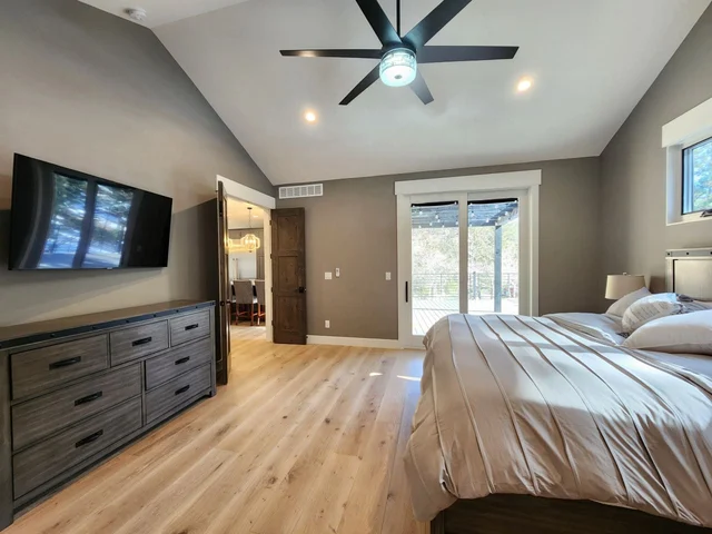 Bedroom 1 image 1