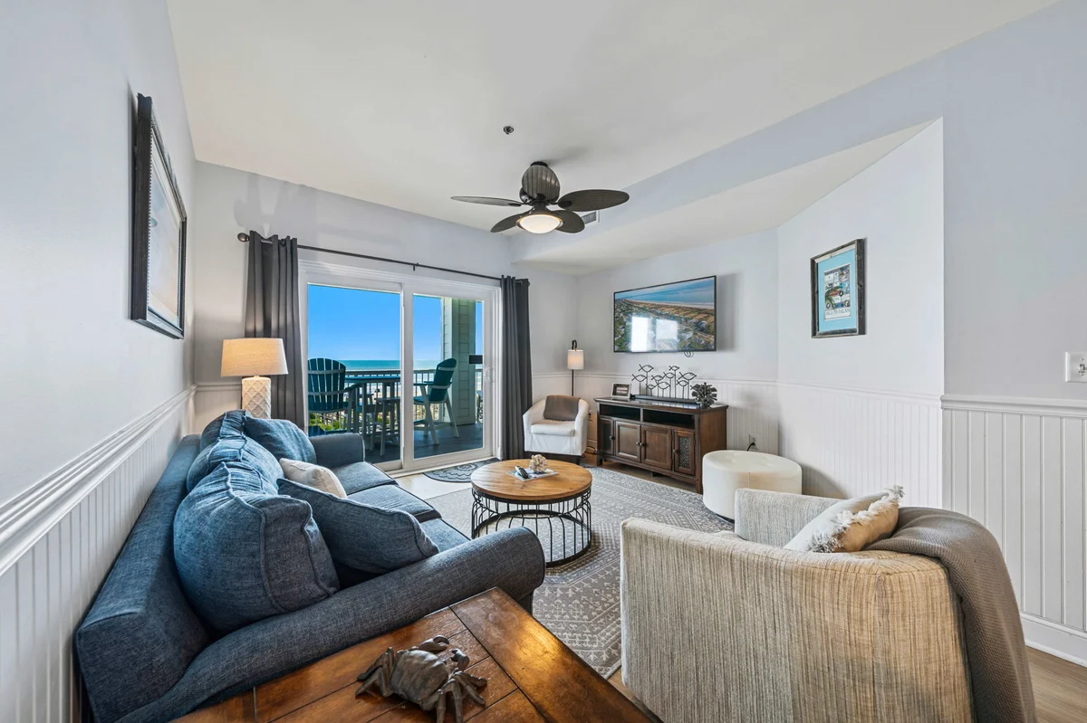 Condo in Isle of Palms property photo 3