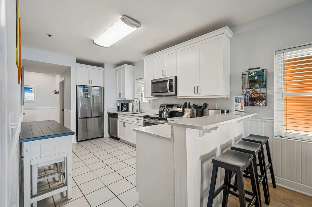 Condo in Isle of Palms property photo 5