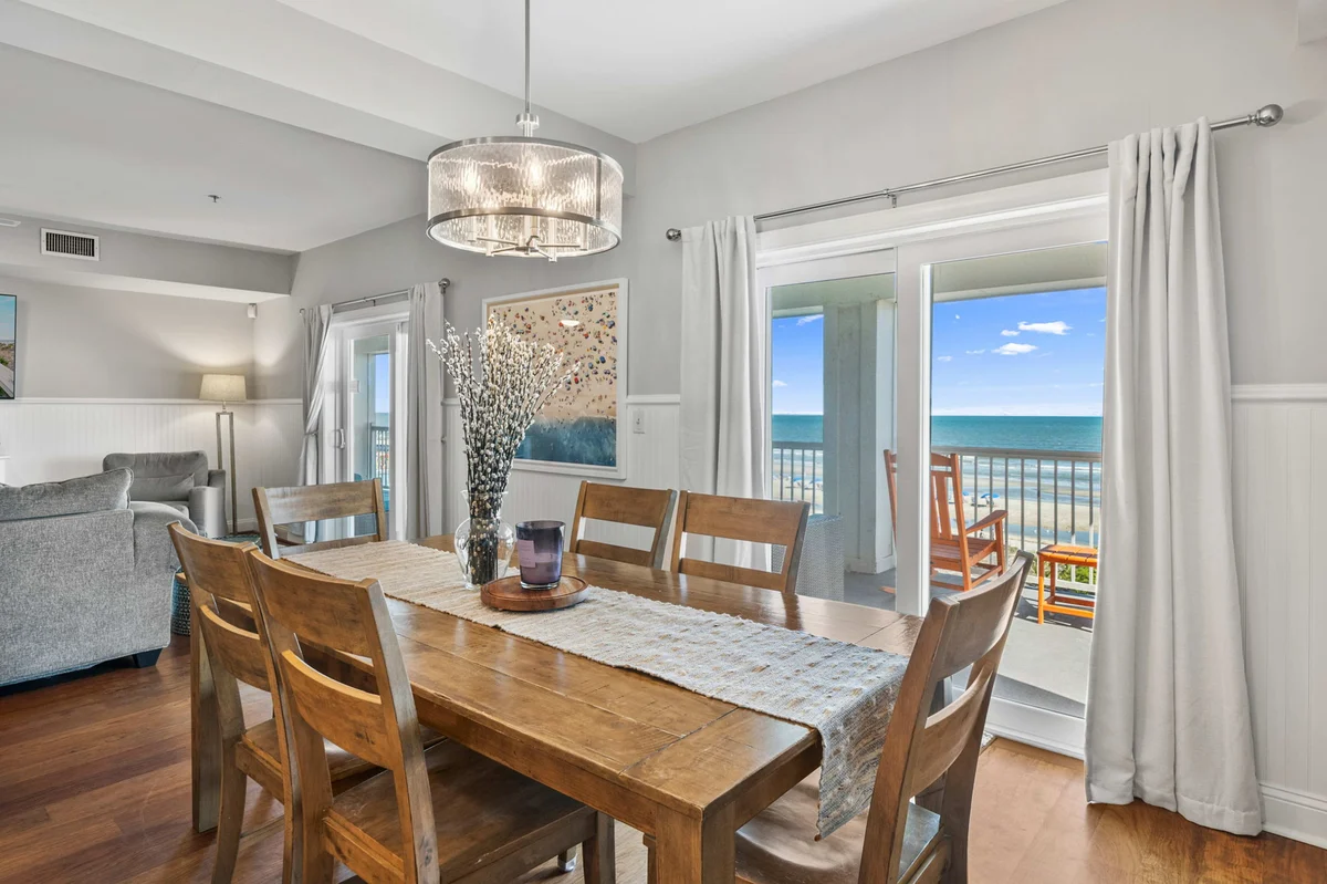 Condo in Isle of Palms property photo 4