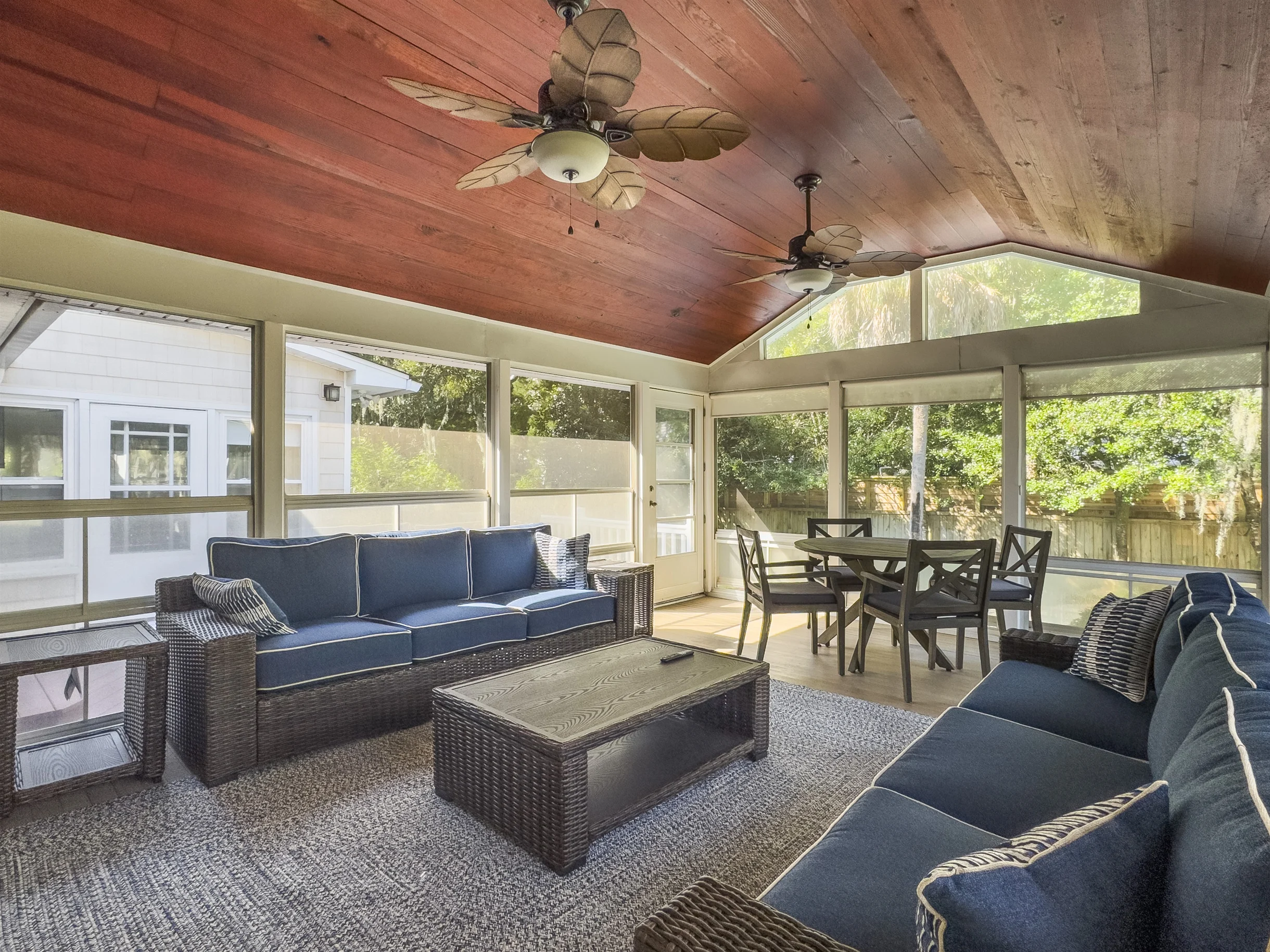 IOP Poolside Paradise - 112 Sparrow #25