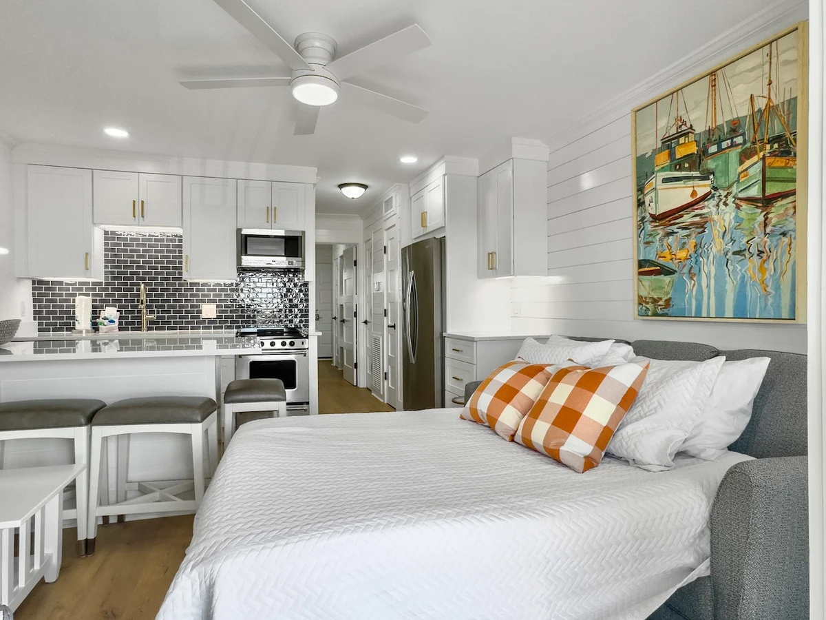 Sea Cabins 307A - The Admiral - Luxury Oceanfront Condo #10