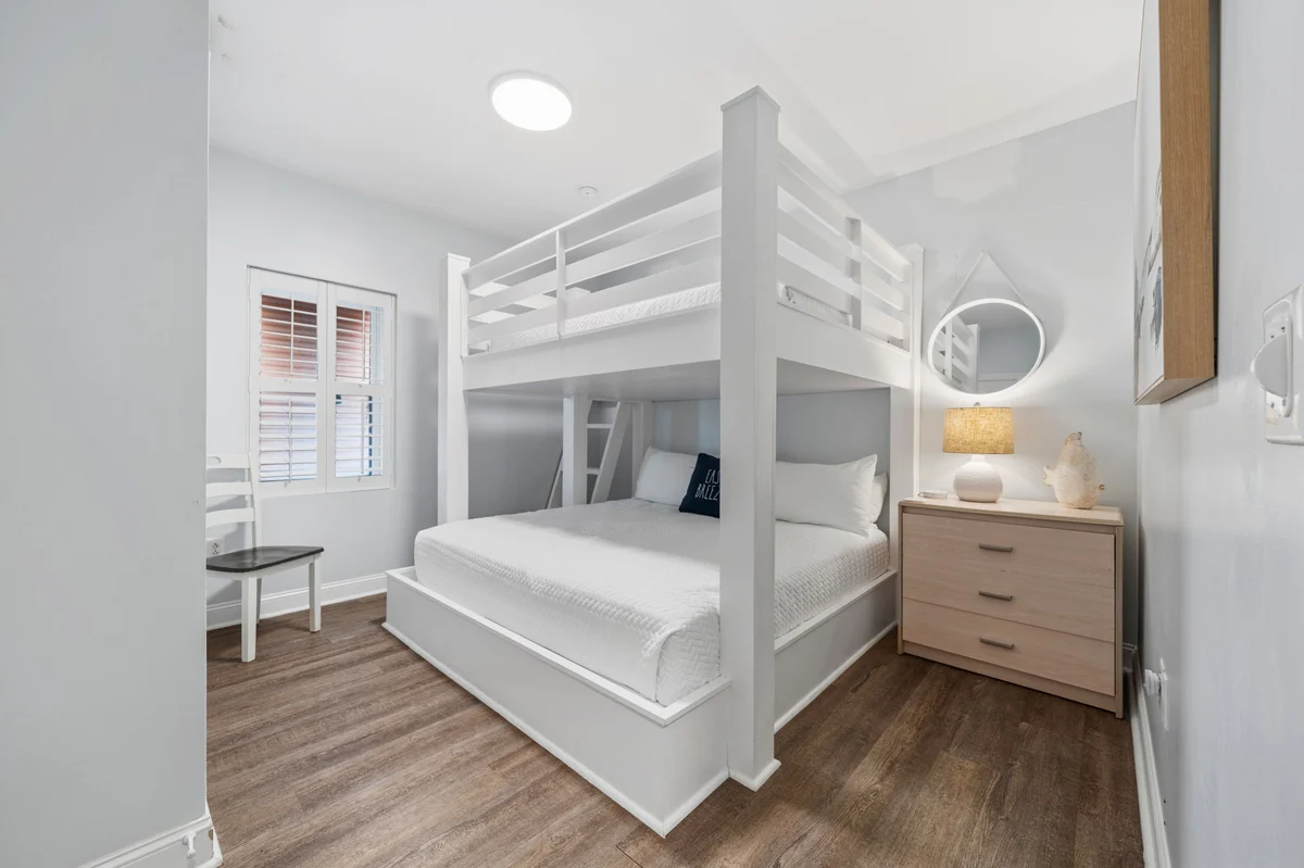 King Room image 1