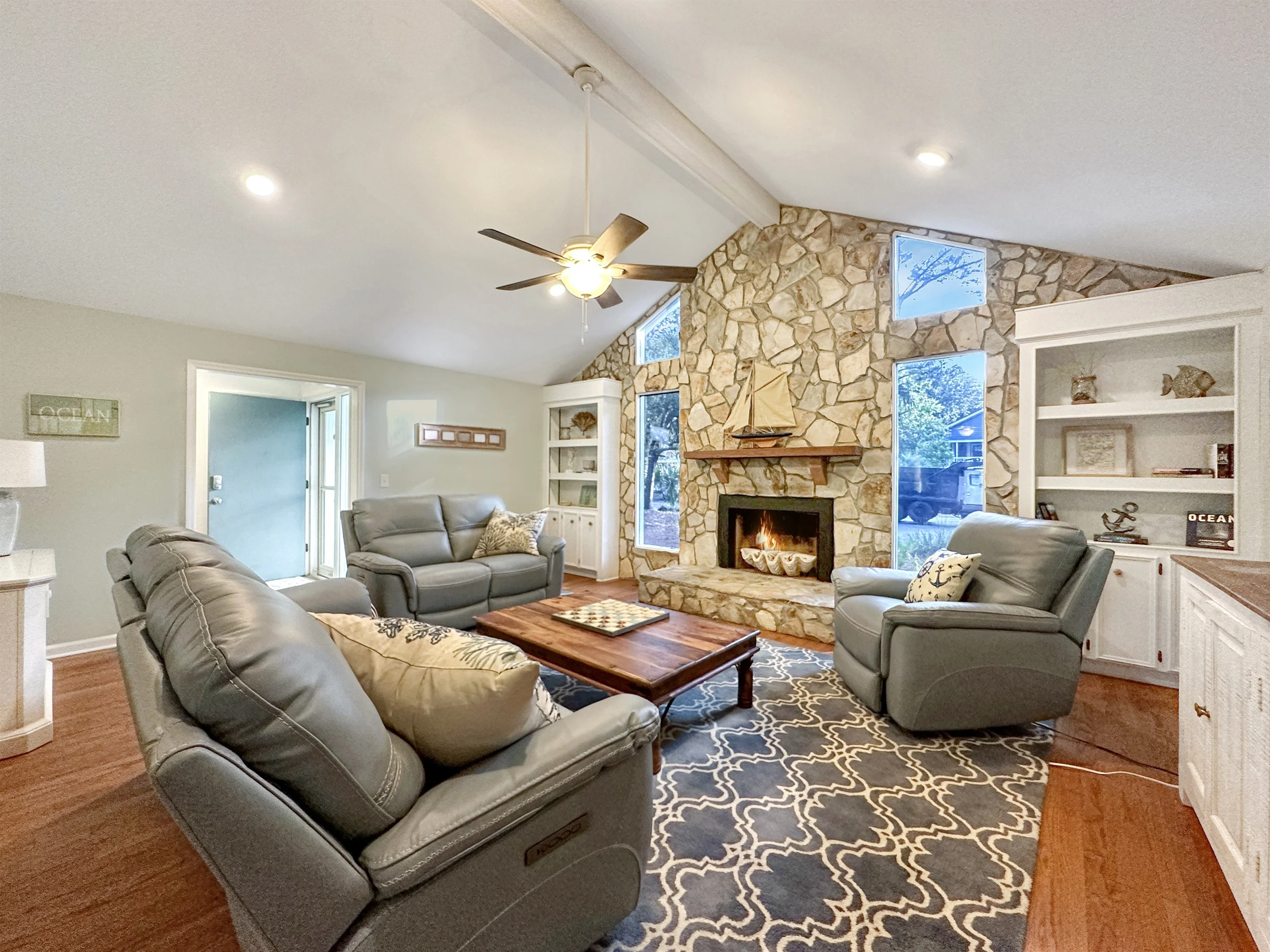 Home in Isle of Palms property photo 5