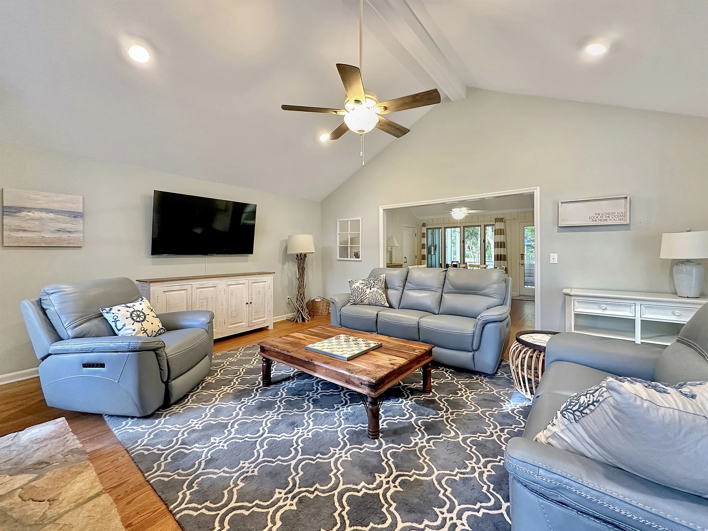 Home in Isle of Palms property photo 4