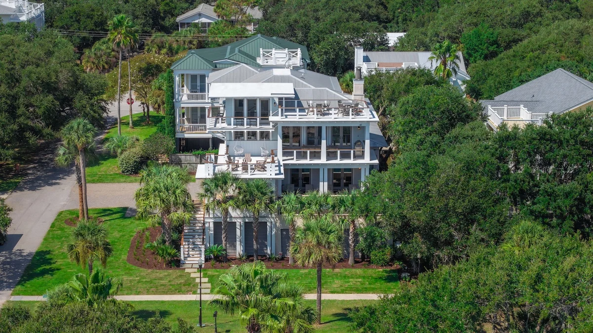 Shore Thing - 4001 Palm Blvd #51