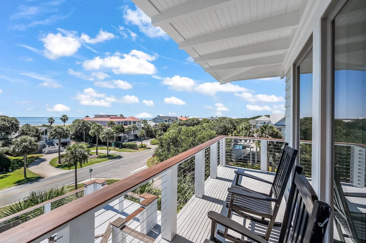 Shore Thing - 4001 Palm Blvd #60