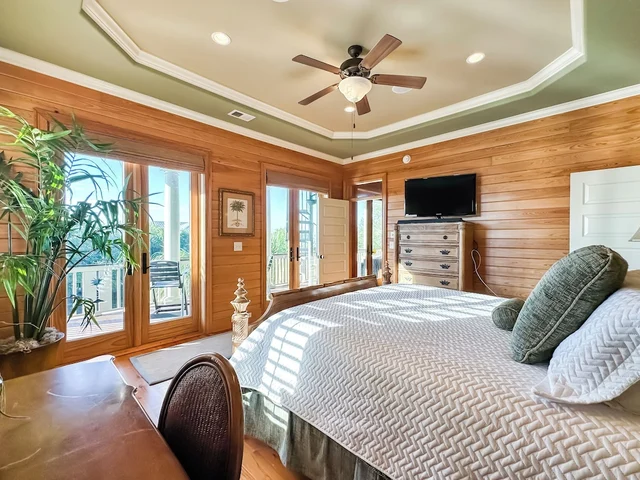 Isle Appeal - 2803 Palm Blvd #48