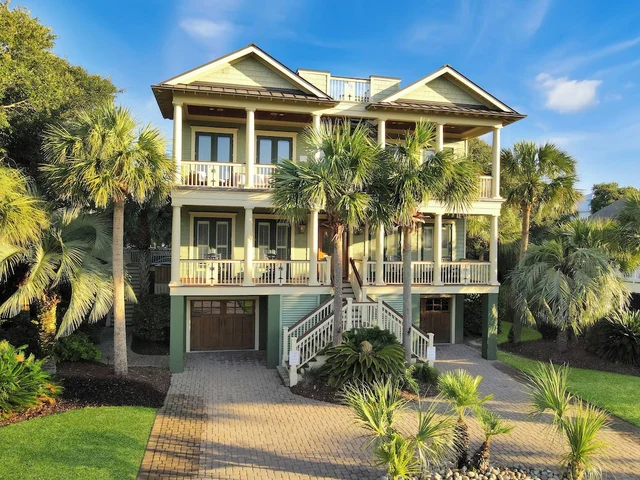 Isle Appeal - 2803 Palm Blvd #46