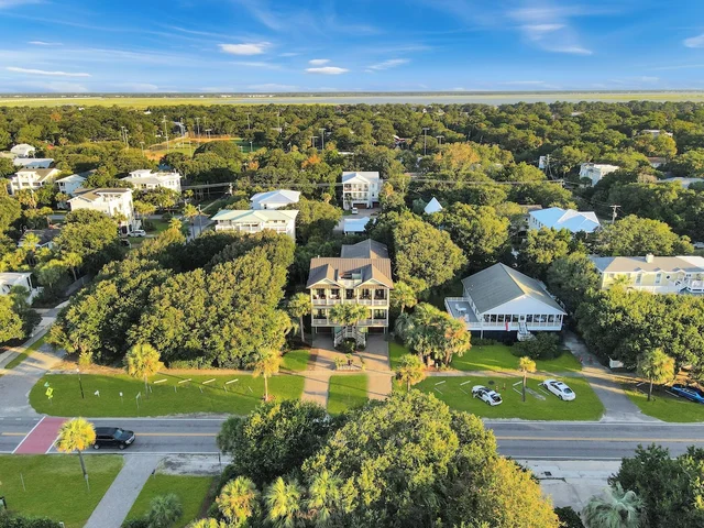 Isle Appeal - 2803 Palm Blvd #23