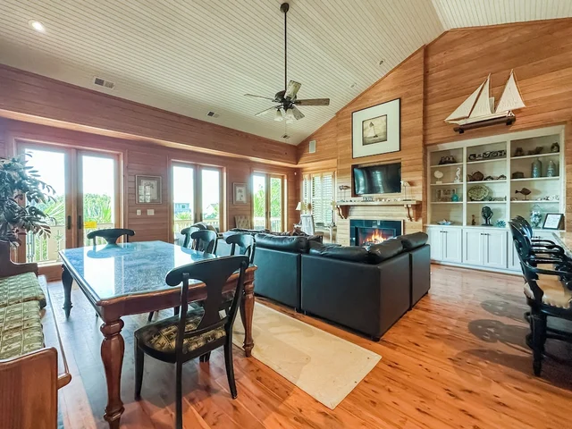 Isle Appeal - 2803 Palm Blvd #28