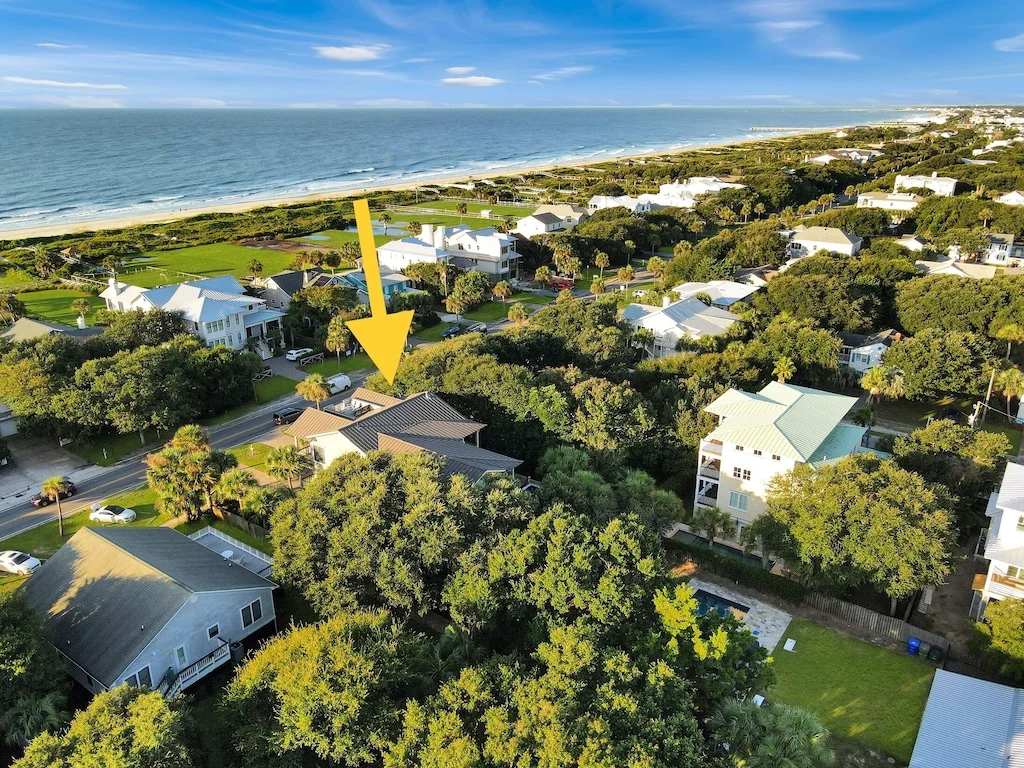 Home in Isle of Palms property photo 2