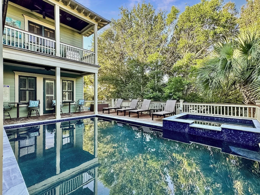 Home in Isle of Palms property photo 4