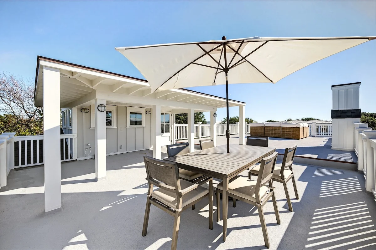 Sun Kissed by the Sea - 3007 Cameron Blvd. #86
