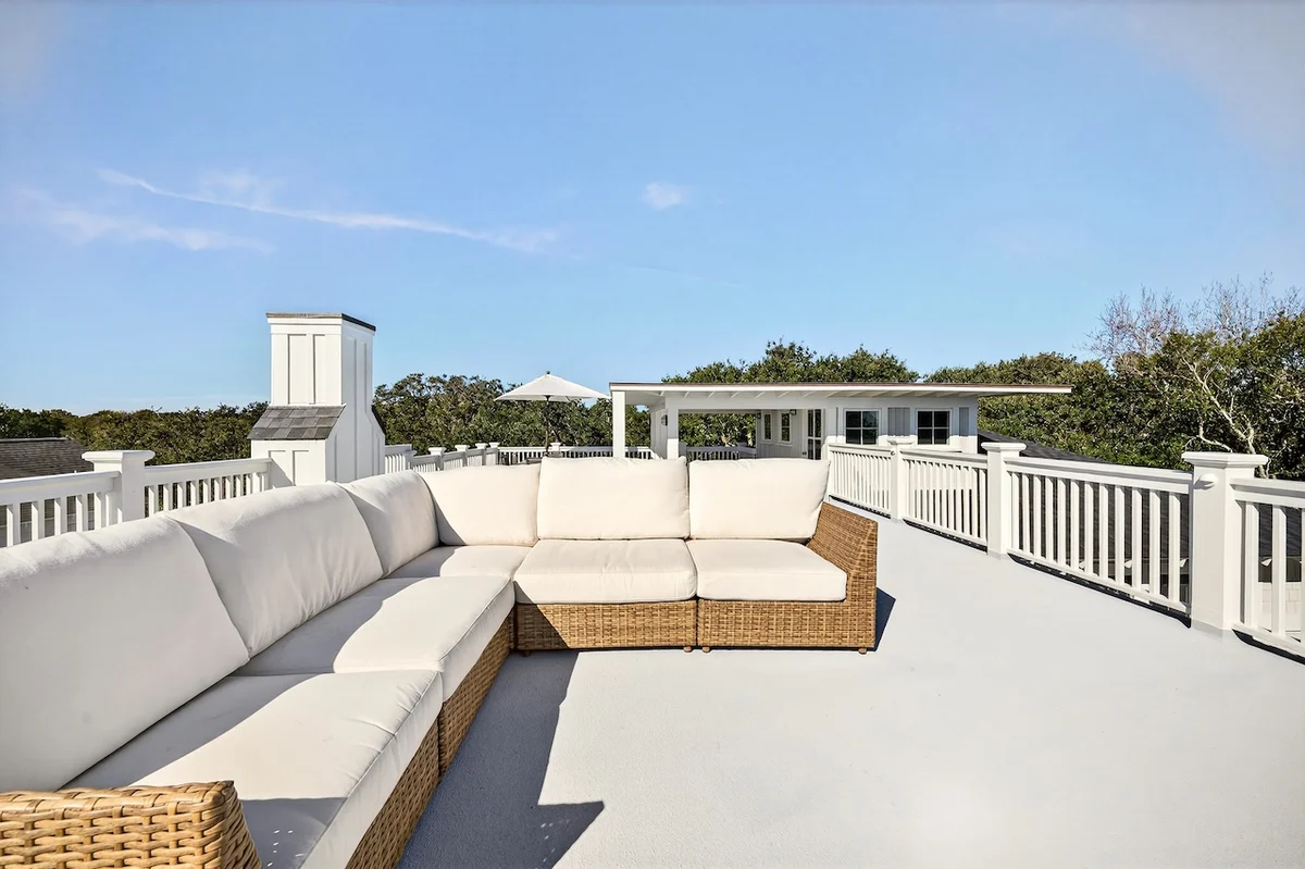 Sun Kissed by the Sea - 3007 Cameron Blvd. #90