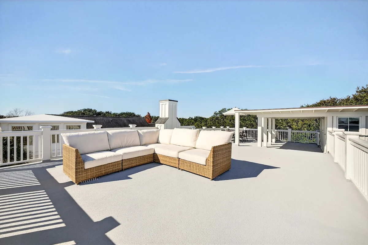 Sun Kissed by the Sea - 3007 Cameron Blvd. #61