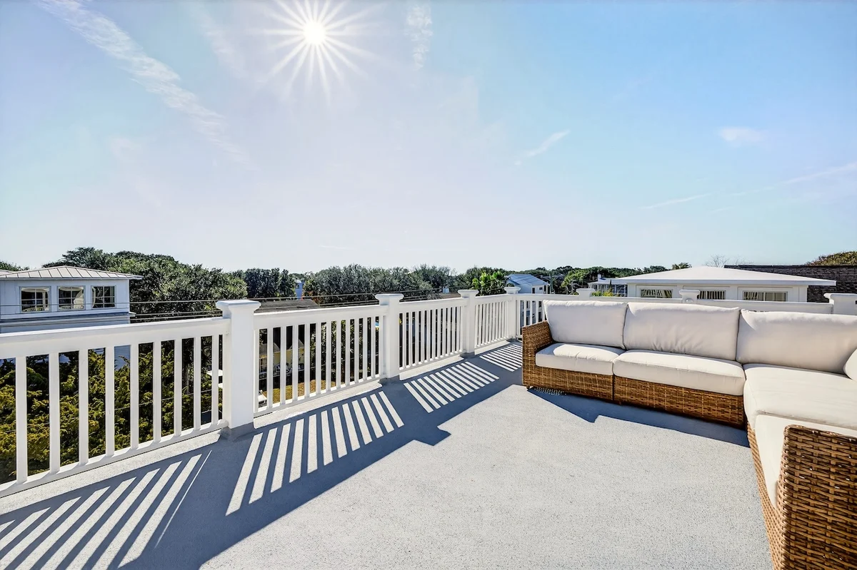 Sun Kissed by the Sea - 3007 Cameron Blvd. #49