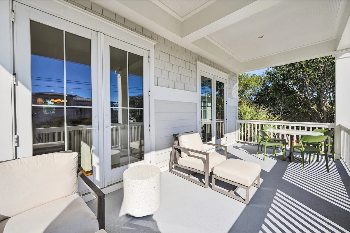 Sun Kissed by the Sea - 3007 Cameron Blvd. #62