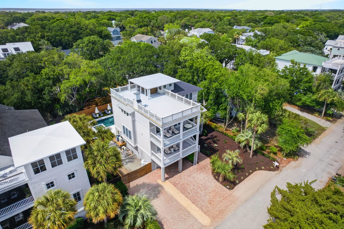 Sun Kissed by the Sea - 3007 Cameron Blvd. #95