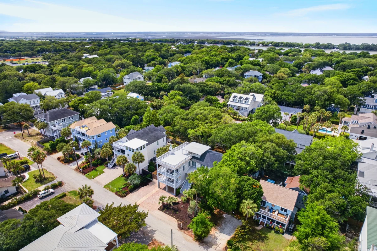 Sun Kissed by the Sea - 3007 Cameron Blvd. #41