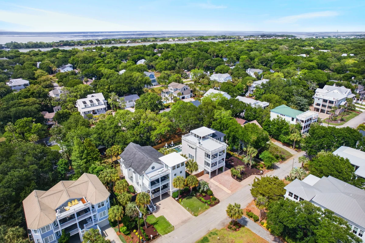Sun Kissed by the Sea - 3007 Cameron Blvd. #96