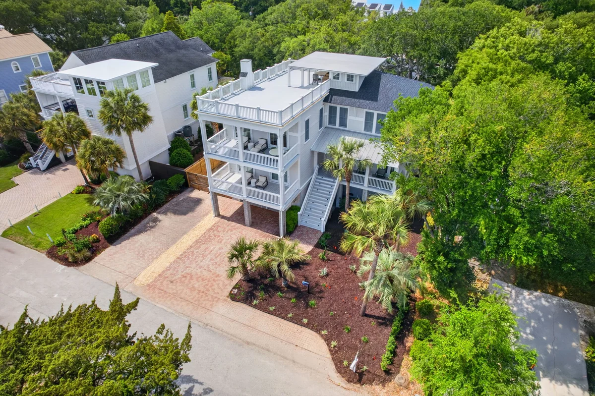 Sun Kissed by the Sea - 3007 Cameron Blvd. #69