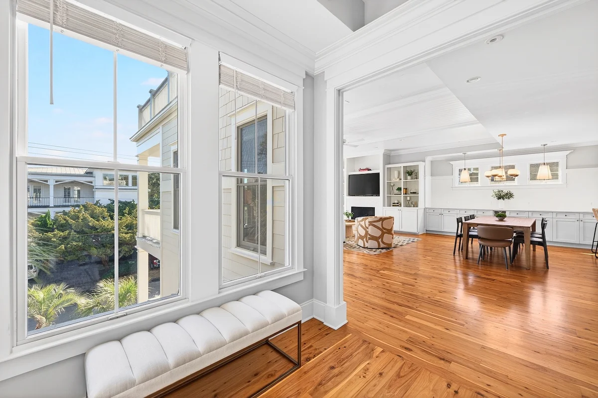 Sun Kissed by the Sea - 3007 Cameron Blvd. #103