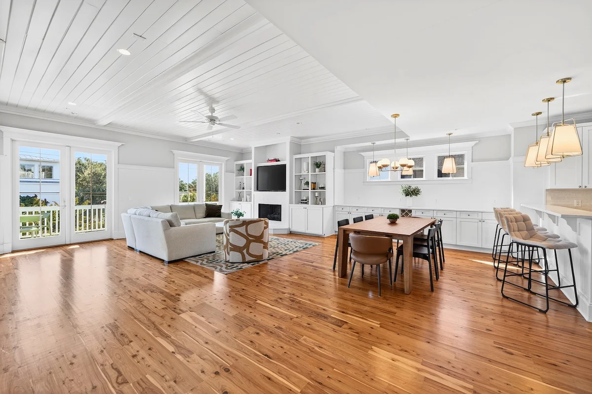 Sun Kissed by the Sea - 3007 Cameron Blvd. #42