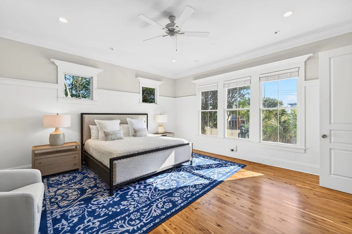 Sun Kissed by the Sea - 3007 Cameron Blvd. #23