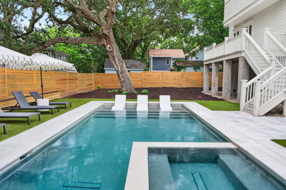 Sun Kissed by the Sea - 3007 Cameron Blvd. #65