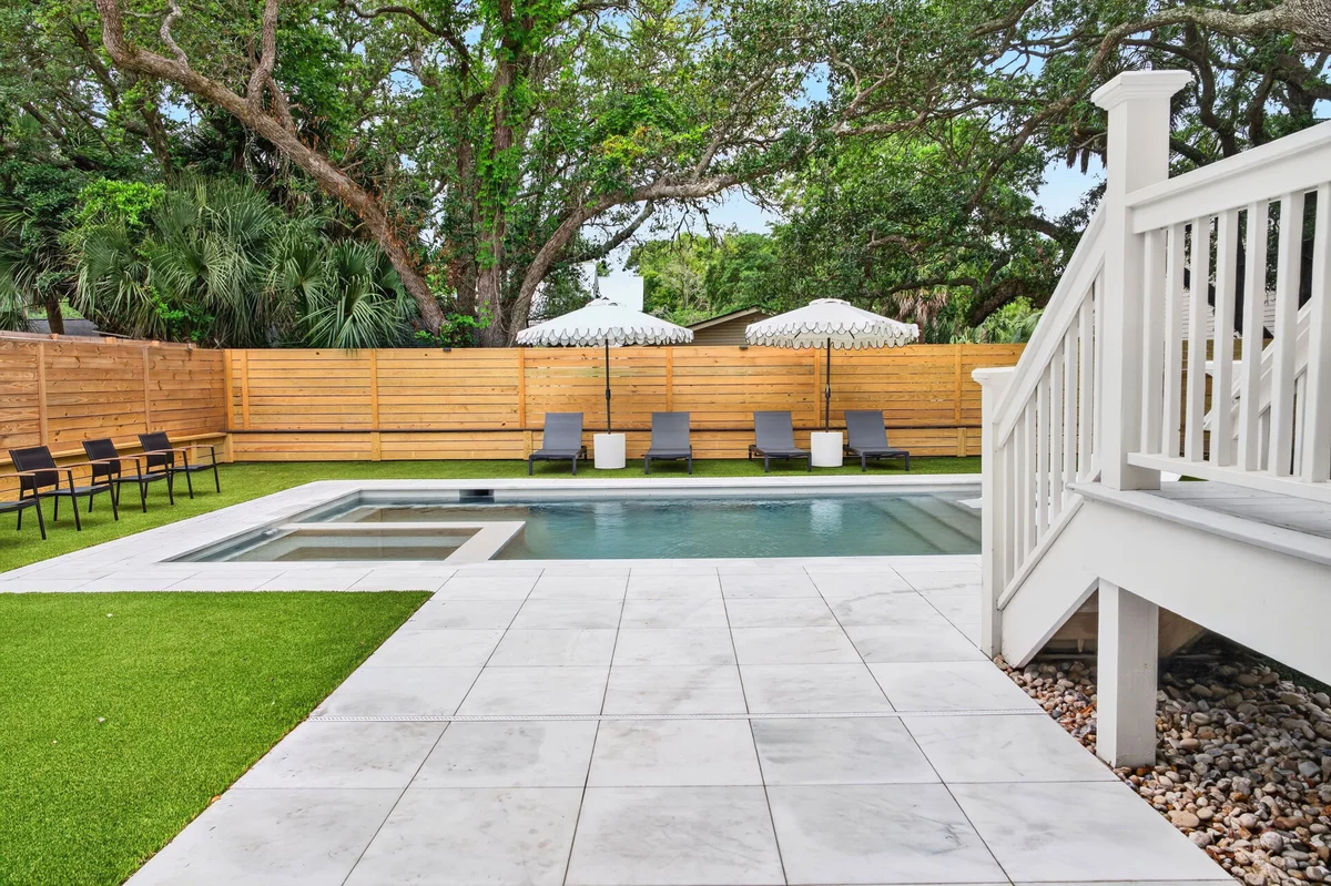 Sun Kissed by the Sea - 3007 Cameron Blvd. #93