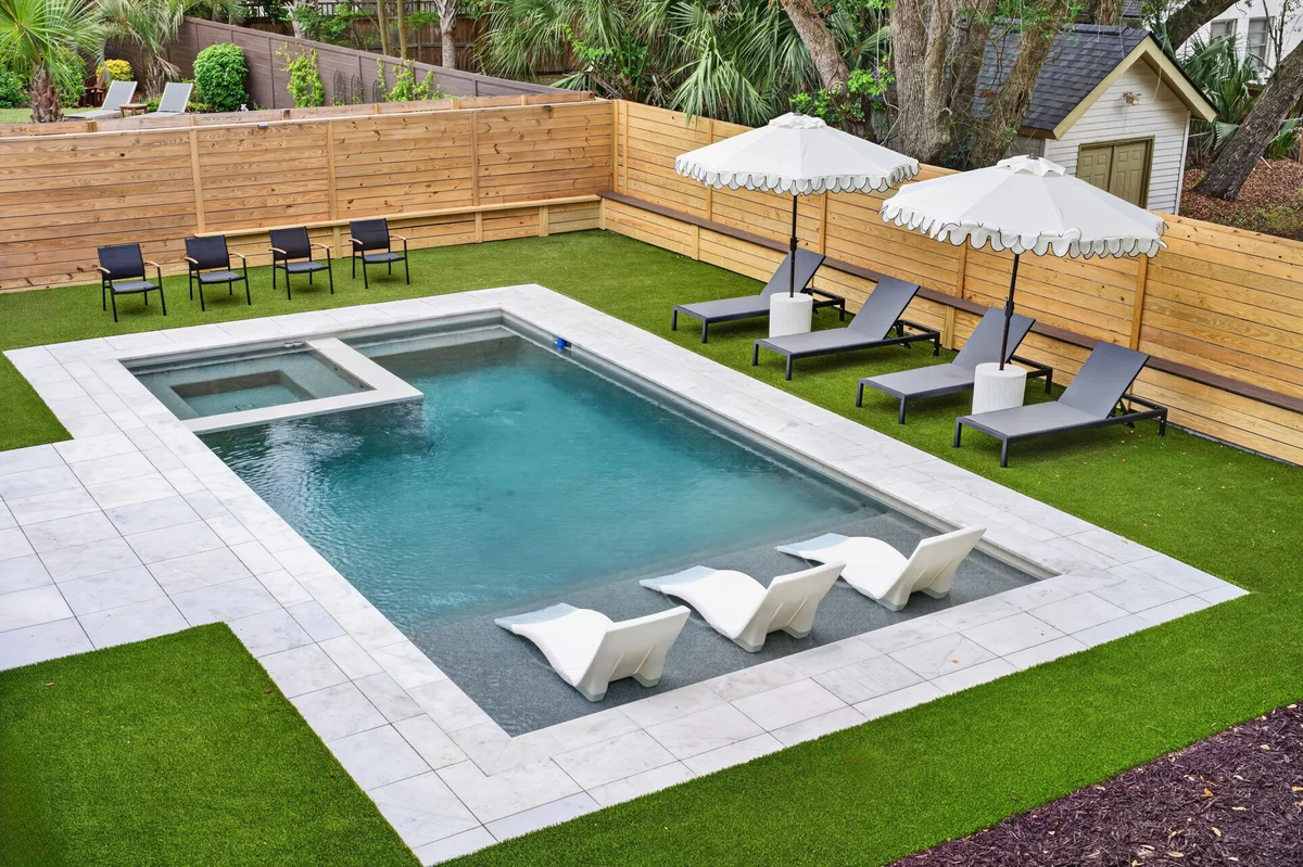 Sun Kissed by the Sea - 3007 Cameron Blvd. #116