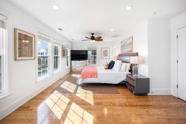 King Bedroom image 1