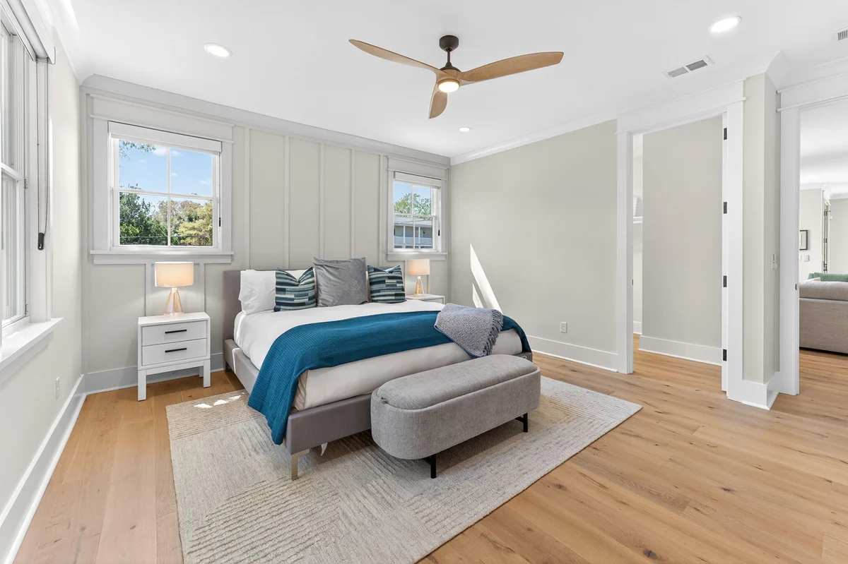 On Beach Time - 6 30th Ave #2