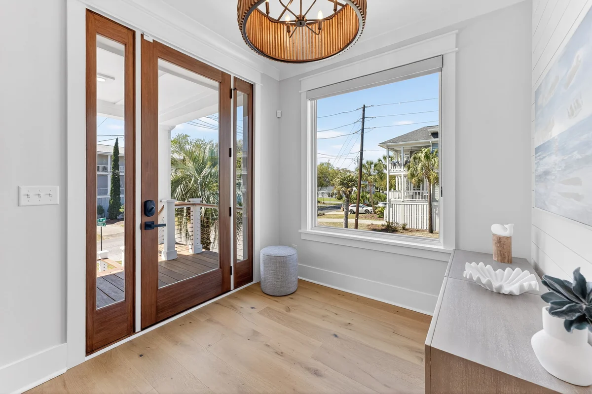 On Beach Time - 6 30th Ave #41