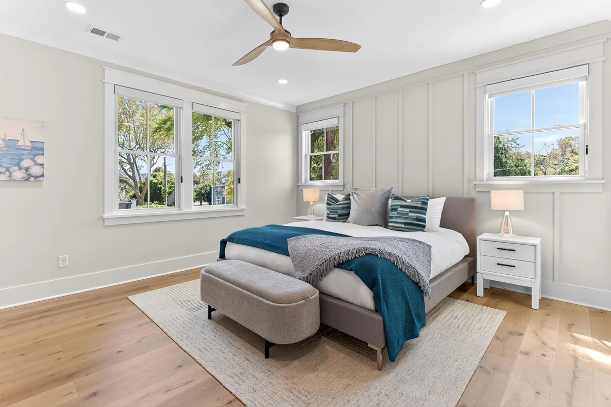 On Beach Time - 6 30th Ave #7