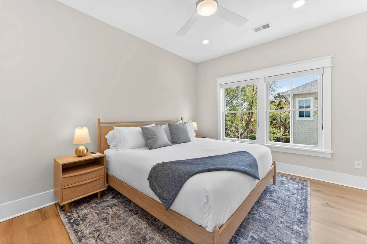 On Beach Time - 6 30th Ave #50