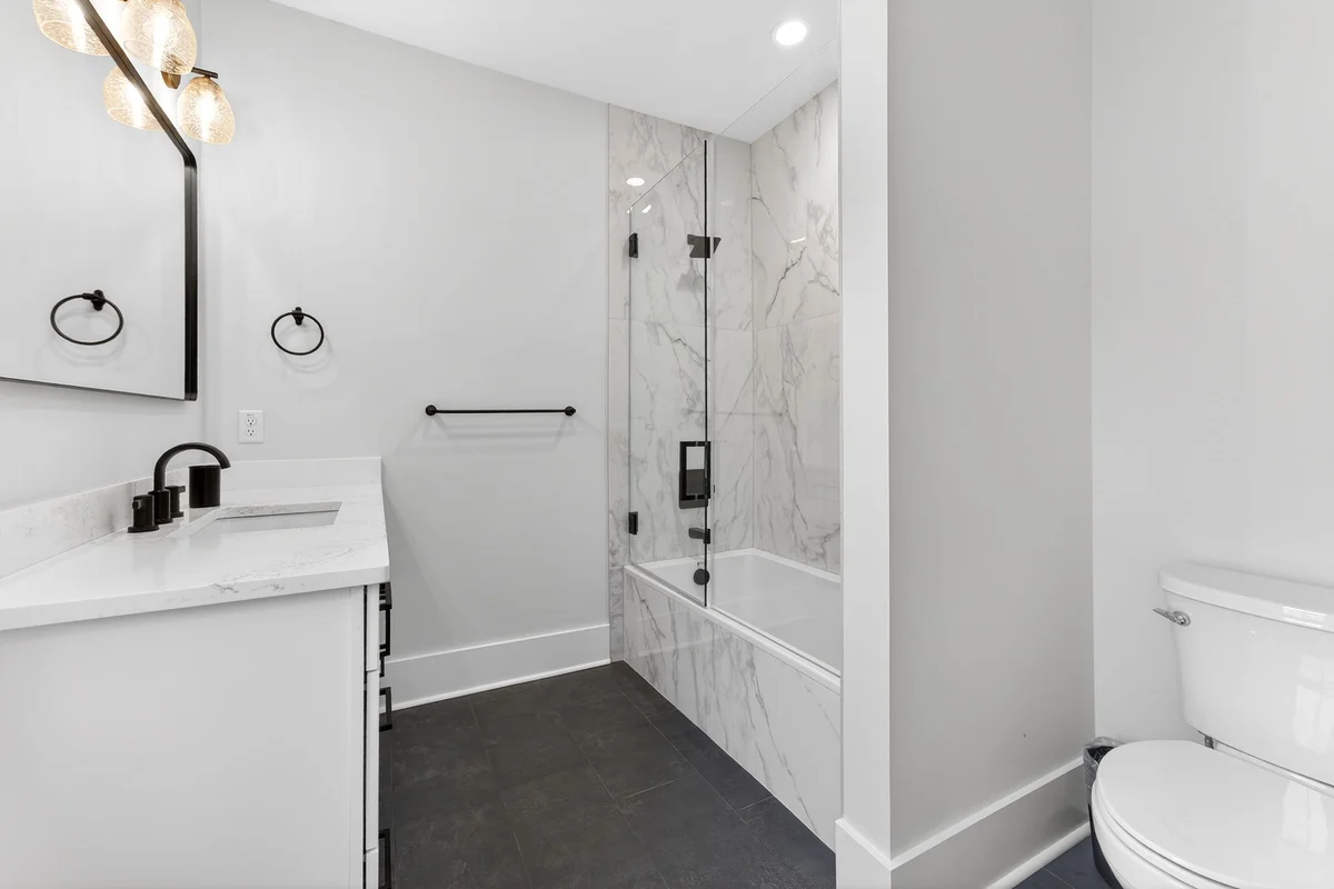 On Beach Time - 6 30th Ave #79