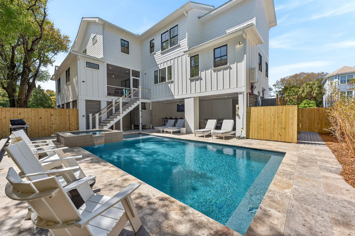 On Beach Time - 6 30th Ave #68