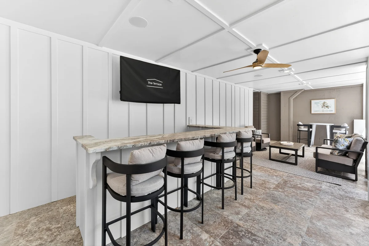On Beach Time - 6 30th Ave #86