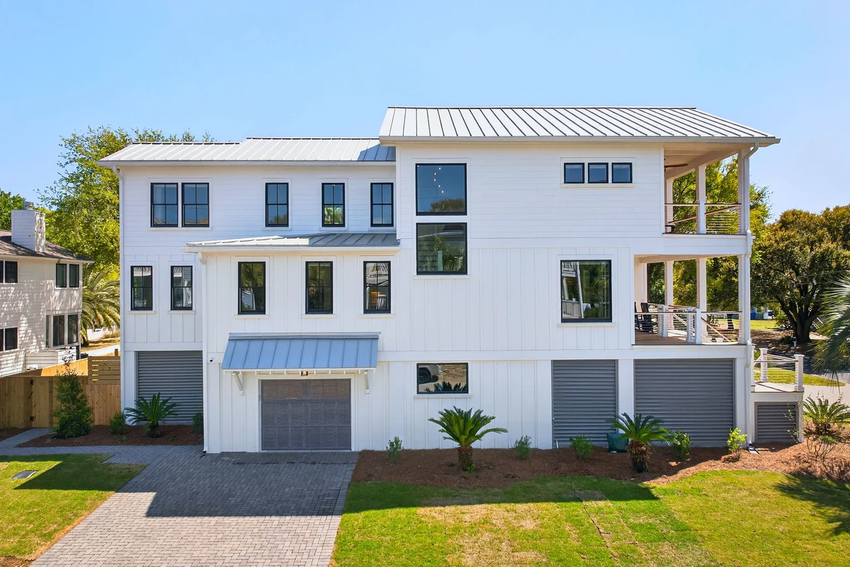 On Beach Time - 6 30th Ave #57