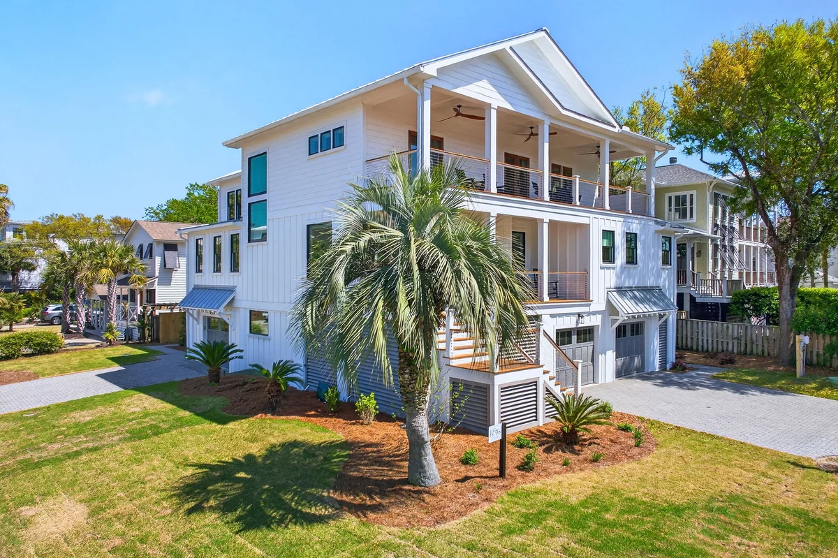 On Beach Time - 6 30th Ave #91