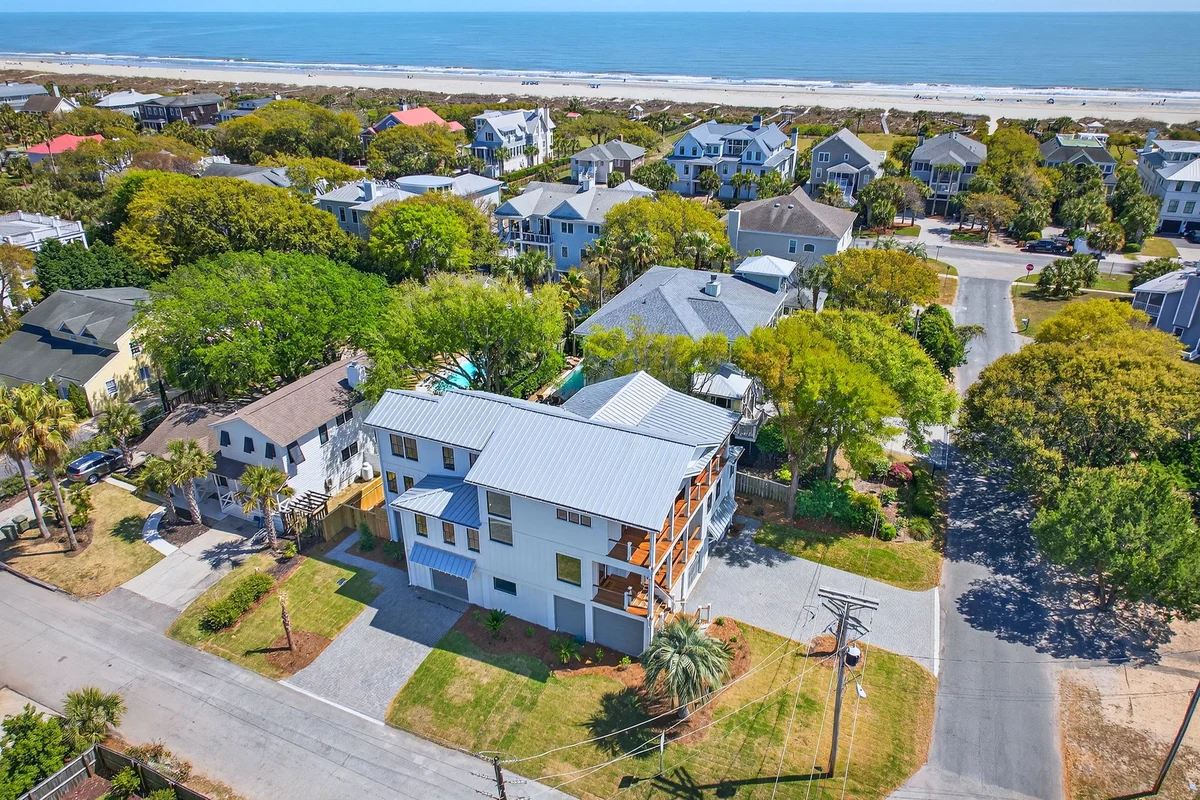On Beach Time - 6 30th Ave #92
