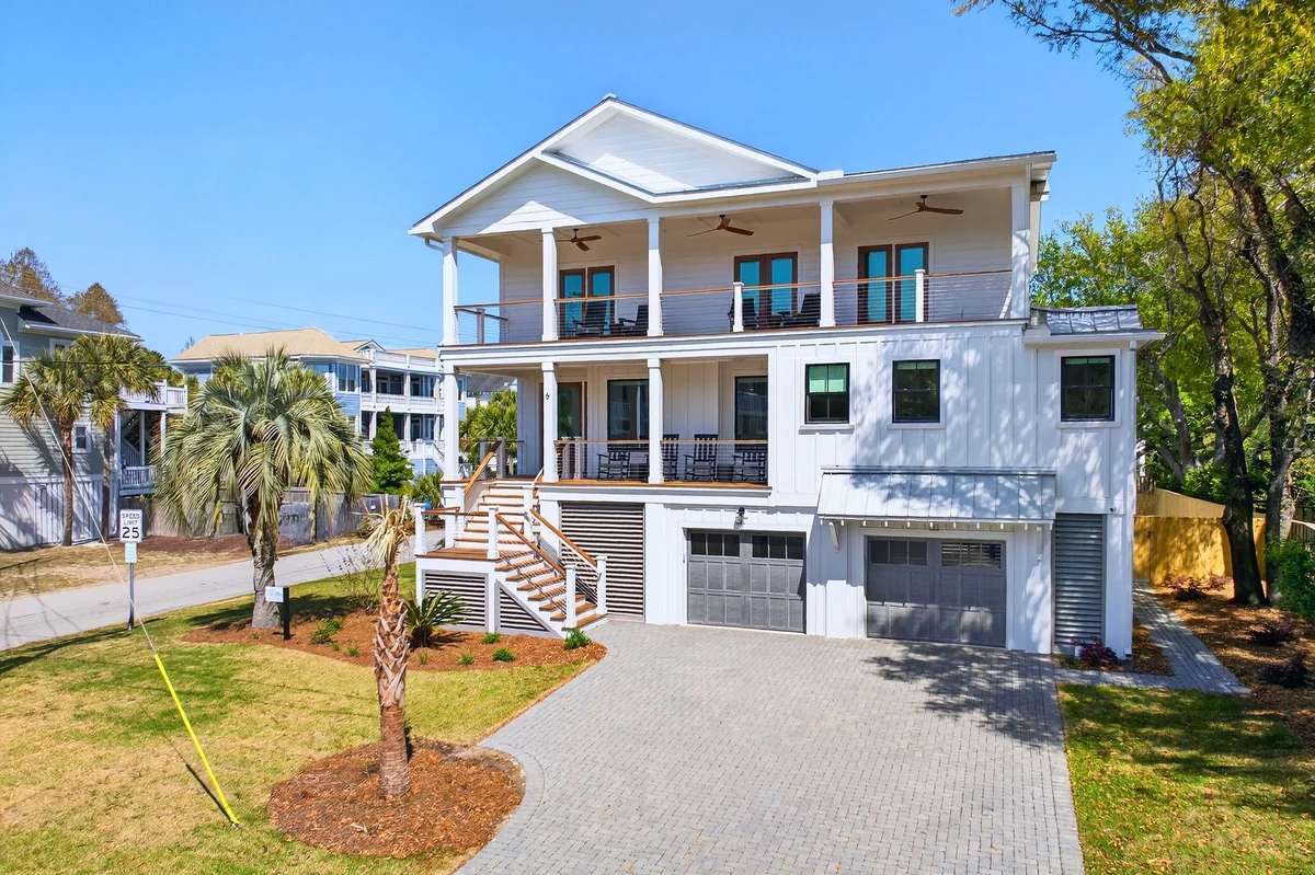 On Beach Time - 6 30th Ave #98