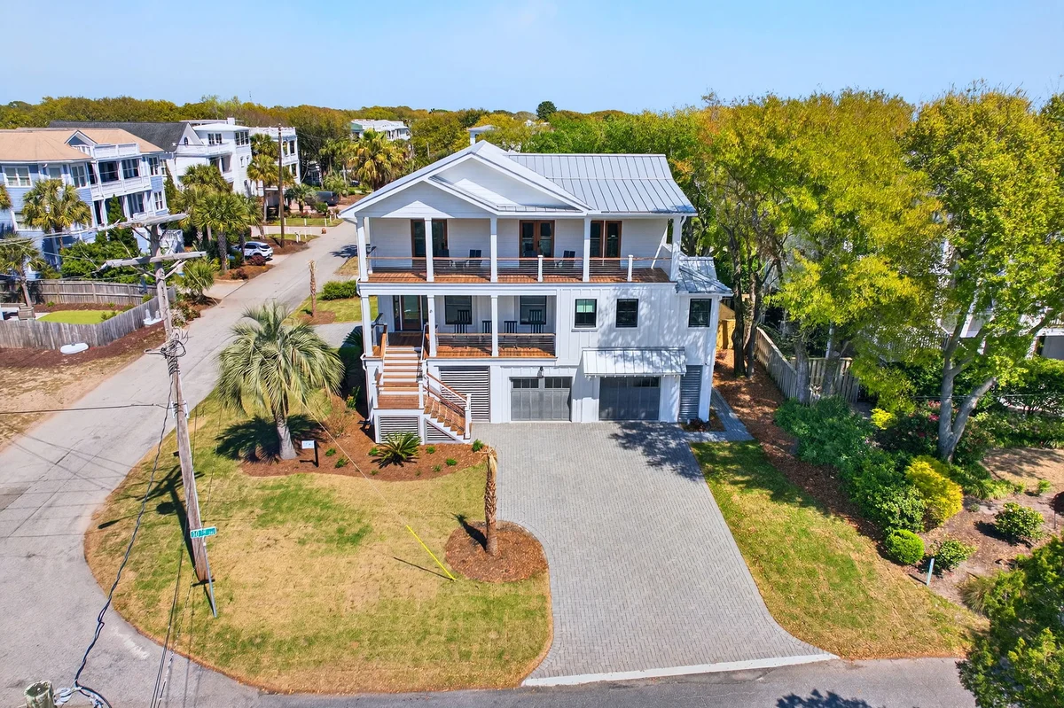 On Beach Time - 6 30th Ave #97