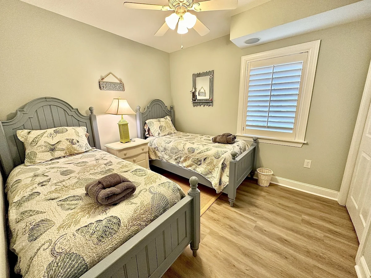 Dunescape Condos 301 - Beach Jammin' - 1006 Ocean Blvd Unit 301 #13