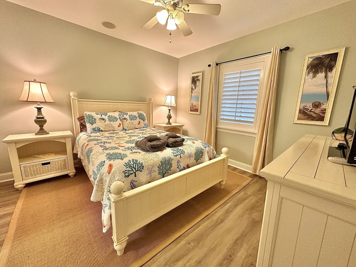Dunescape Condos 301 - Beach Jammin' - 1006 Ocean Blvd Unit 301 #2