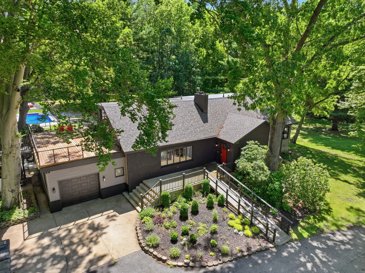 Hideaway - Pickleball Court, Private Pool, Hot Tub, Sleeps 25! #138